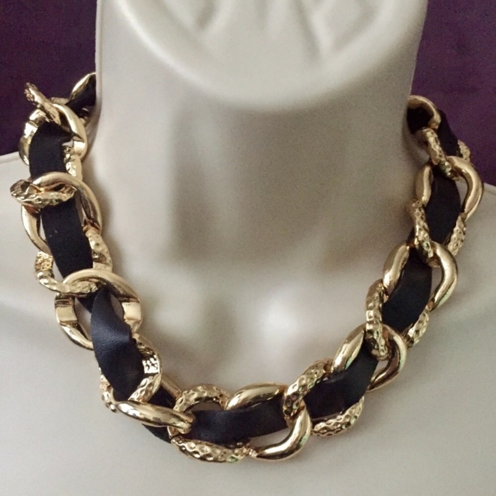 ZARA Black & Gold Chain Necklace NWOT